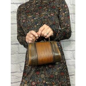 Vintage wooden/rattan boxy purse
